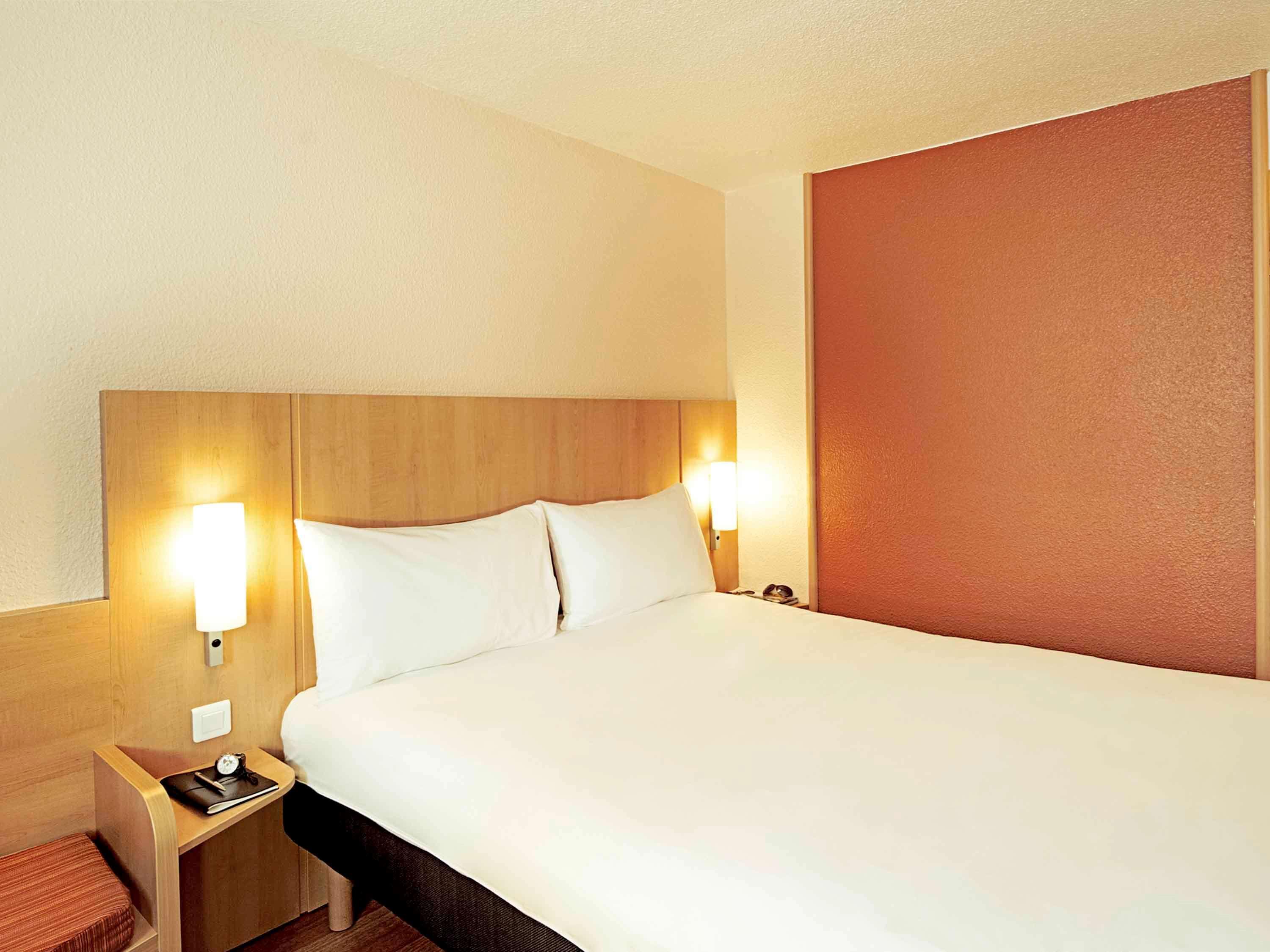 B&B Hotel Marseille La Valentine Porte D'Aubagne Exteriör bild